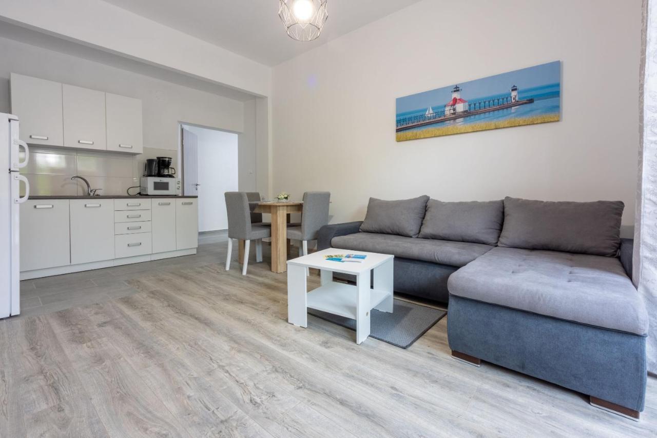 Apartments Ankica Crikvenica Eksteriør bilde