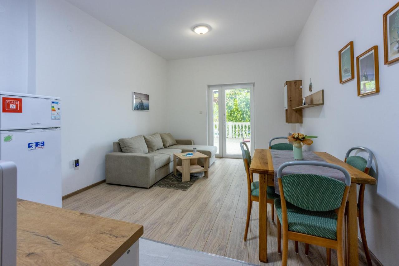 Apartments Ankica Crikvenica Eksteriør bilde