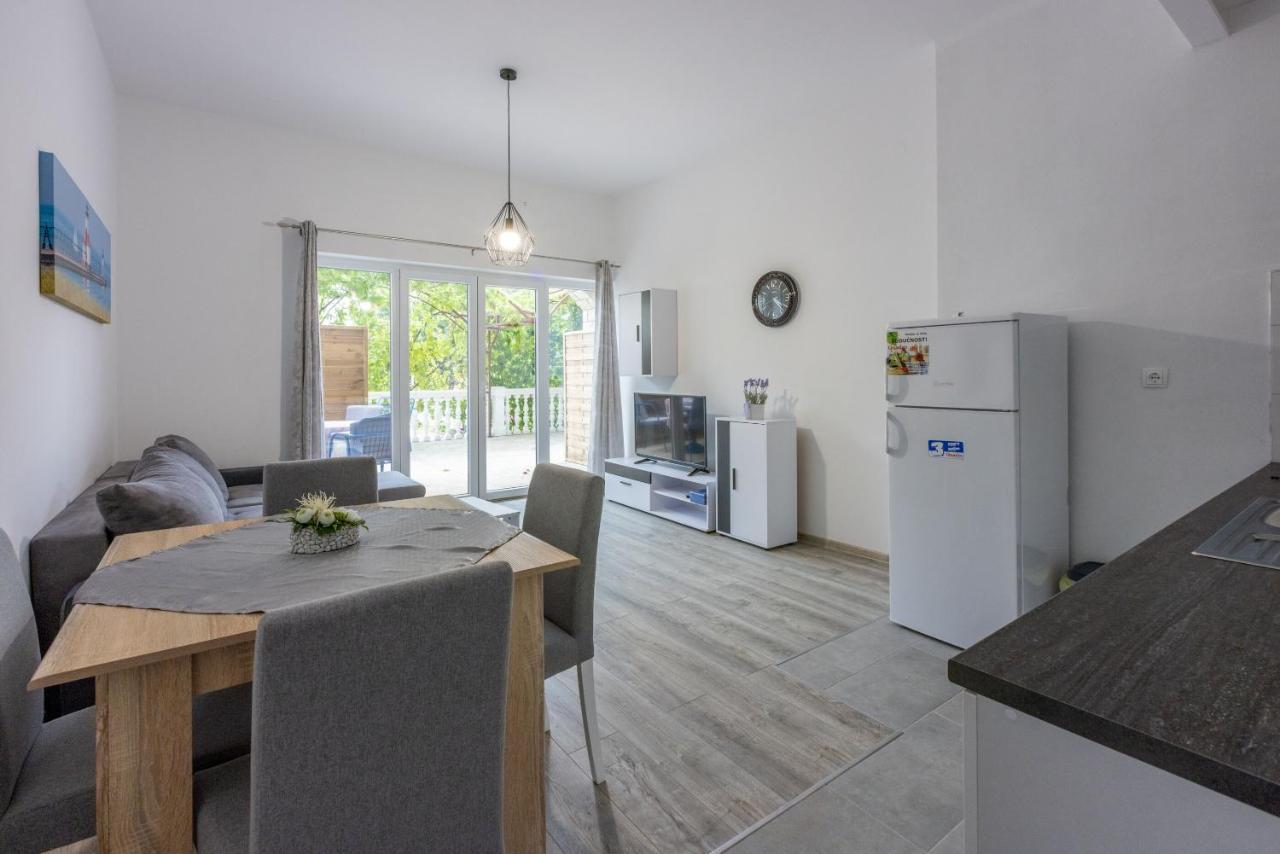 Apartments Ankica Crikvenica Eksteriør bilde